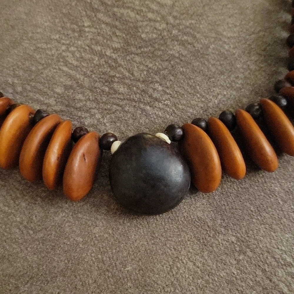 VTG 1970s Unisex Lucky Sea Bean Beaded Barbarian Surfer Festival Choker Necklace